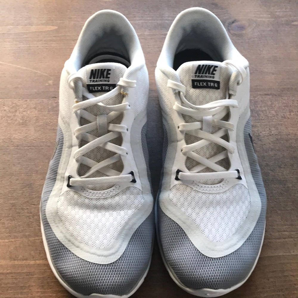 Nike trainer 6
